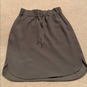 Lululemon On The Fly Skirt - Green/Grey